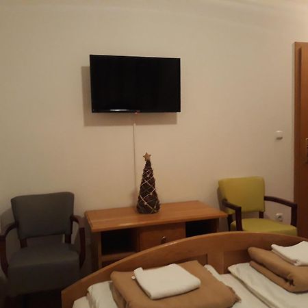 Gradska Kavana Guest House Kupres  Chambre photo